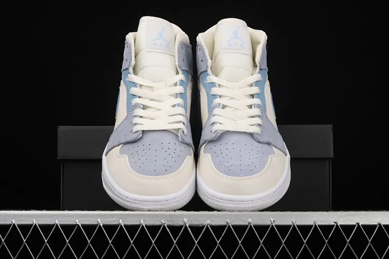 All categories Air Jordan Jordan series basketball shoes Air Jordan 1 Mid Air Jordan 1 Mid AJ1 Joe 1 China suede splicing blue DA4666-100